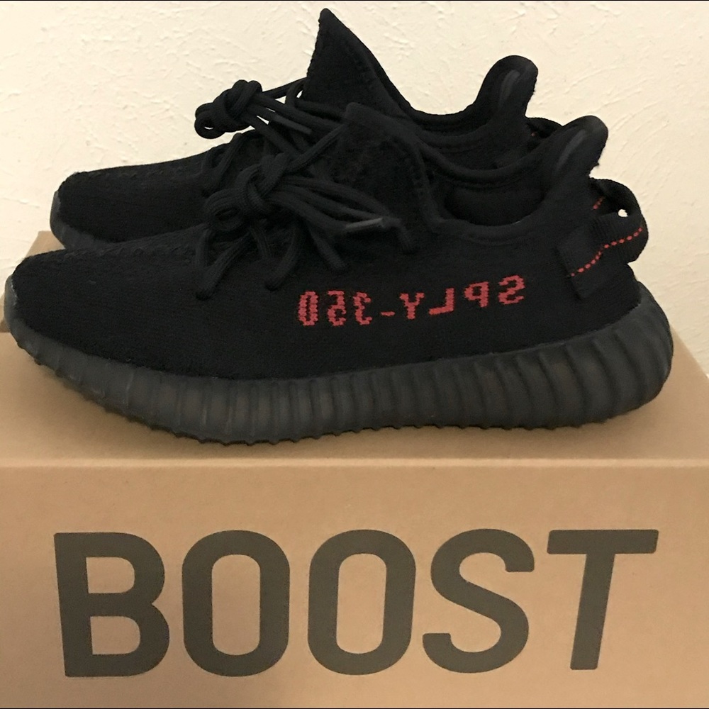 Yeezy Boost 350, Black w/red letters ,💯 authentic